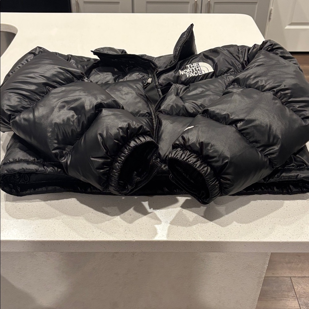 North Face Black Women’s Nuptse Short Jacket